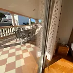 Olive House Šimuni
