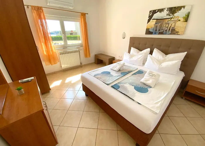 Olive House Appartement Šimuni