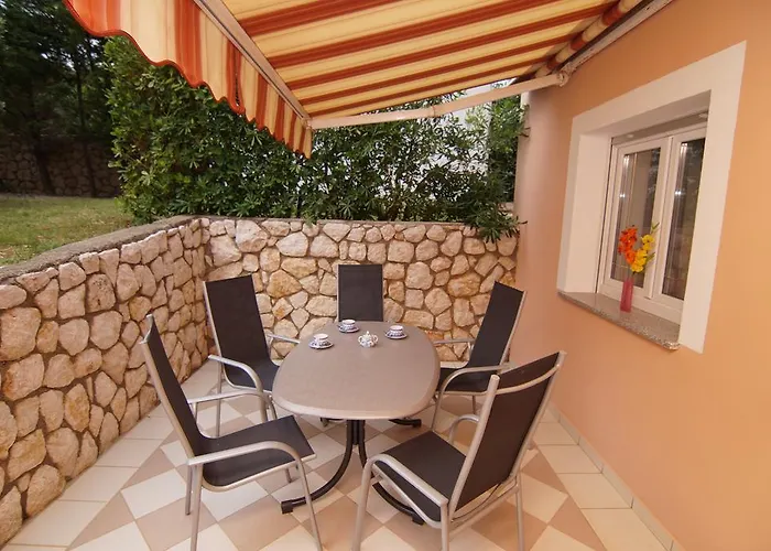 Olive House Šimuni