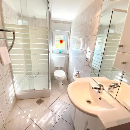 Apartamento Olive House Šimuni