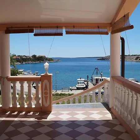 Olive House Simuni